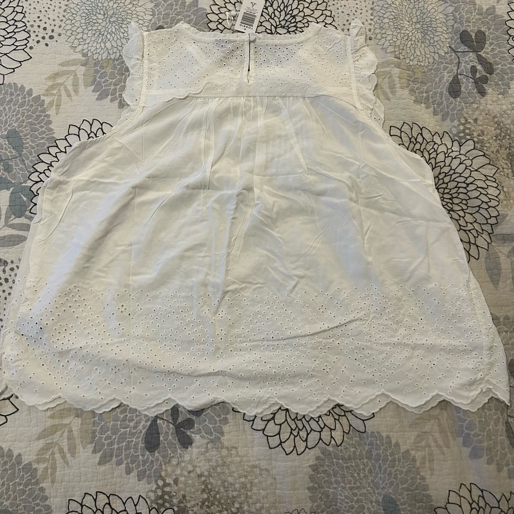 NWT Torrid Eyelet Sleeveless Top